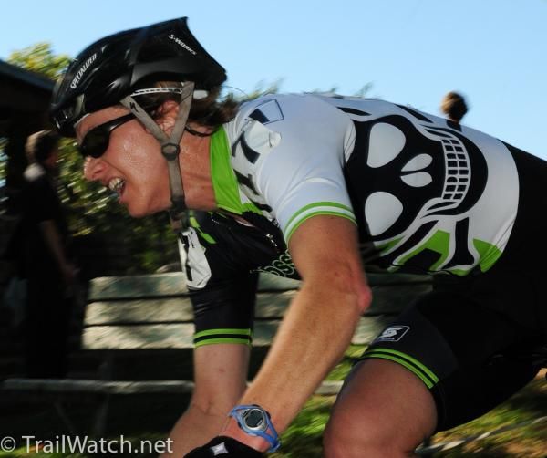 Sally Annis (Crossresults.com/ PRA Cycles) is in the hunt