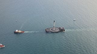 مركبة الفضاء بدون طيار الخاصة بـ SpaceX "نقص Gravitas" يعود إلى الميناء في 31 أغسطس 2021 ، بعد أول هبوط ناجح لصاروخ فالكون 9.