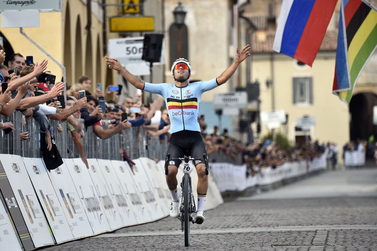 Riders in the men's elite race at the UCI Gravel World Championships 2022 in Veneto