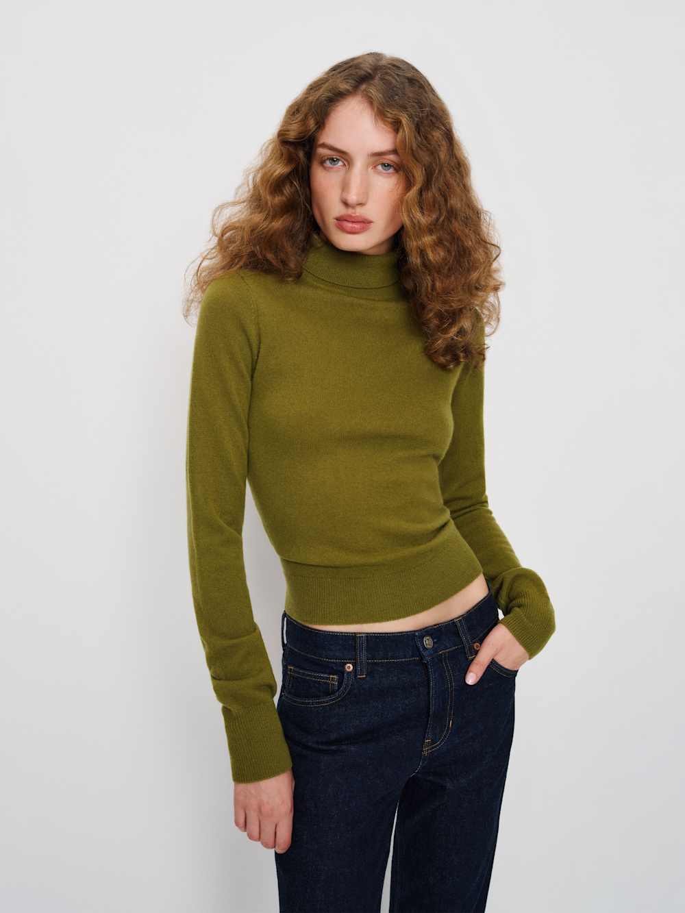 Jett Cashmere Turtleneck