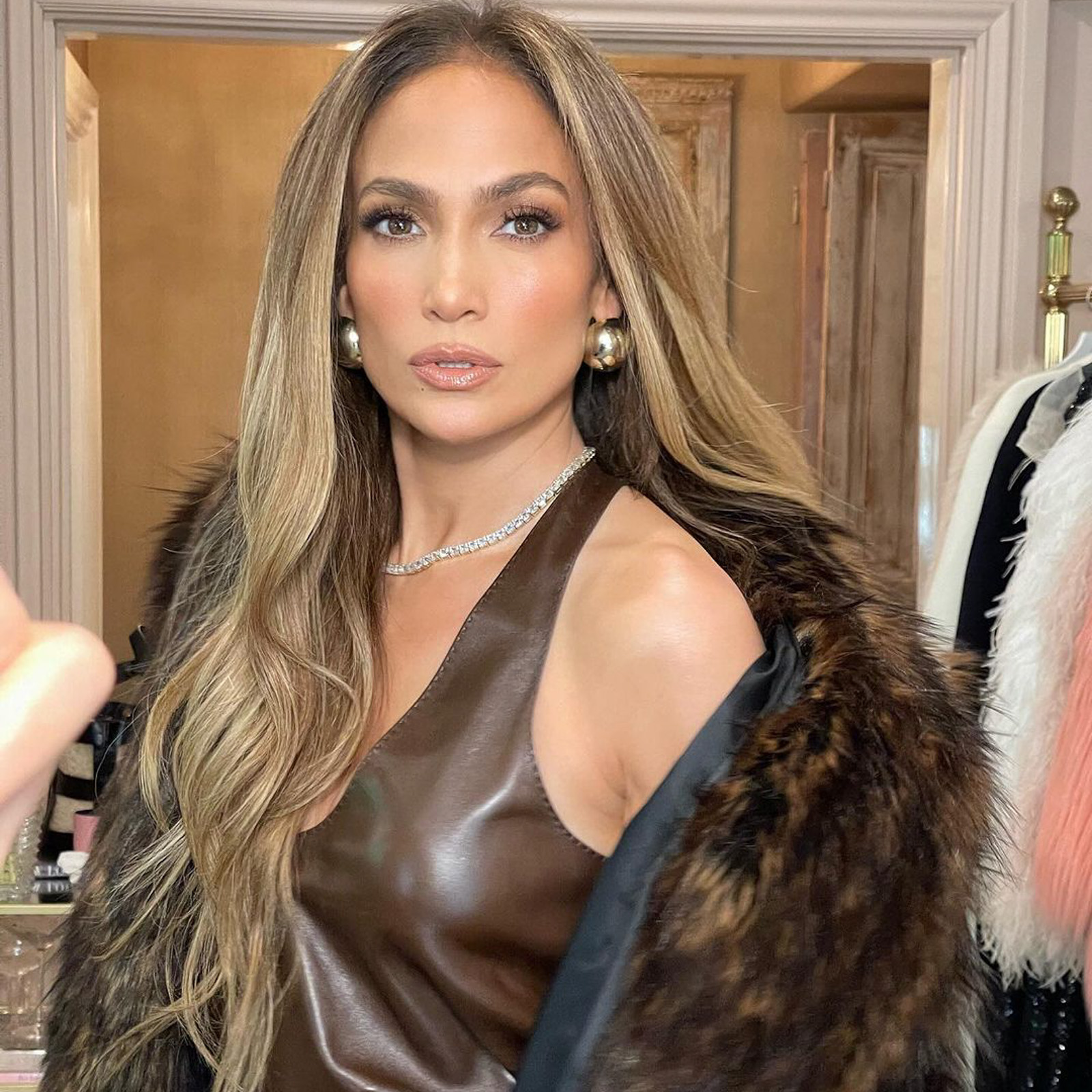 Jennifer Lopez's Luxe Gym Outfit Includes a Rare Hermès Birkin Bag