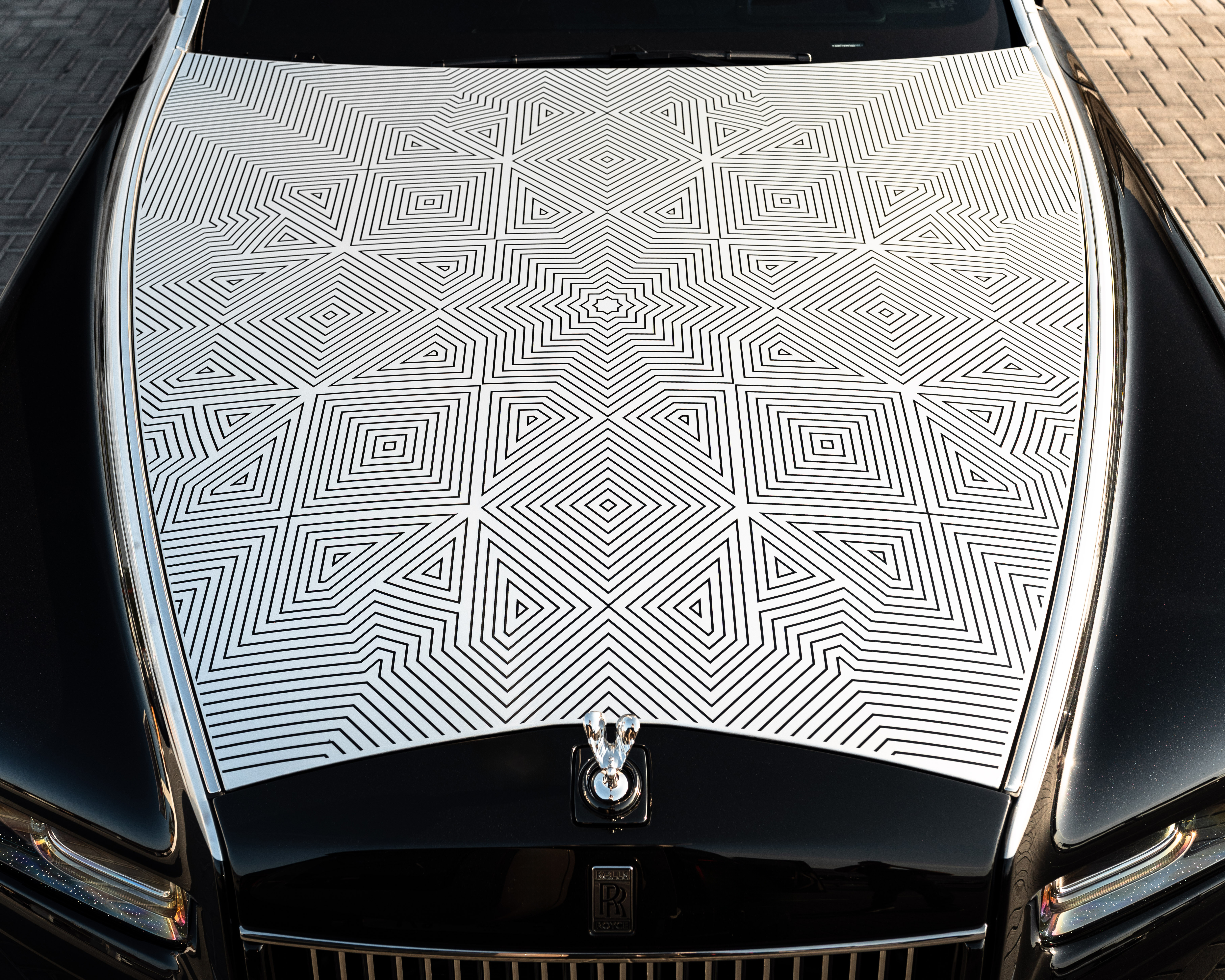 Fine details on the bonnet of the Rolls Royce Phantom Arabesque