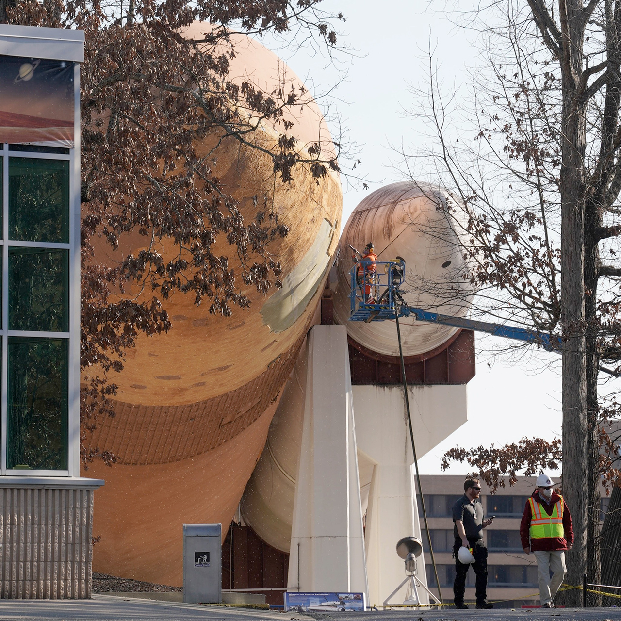 Work continues on multi-year restoration of NASA's original space shuttle mockup Pathfinder, its external tank and boosters.