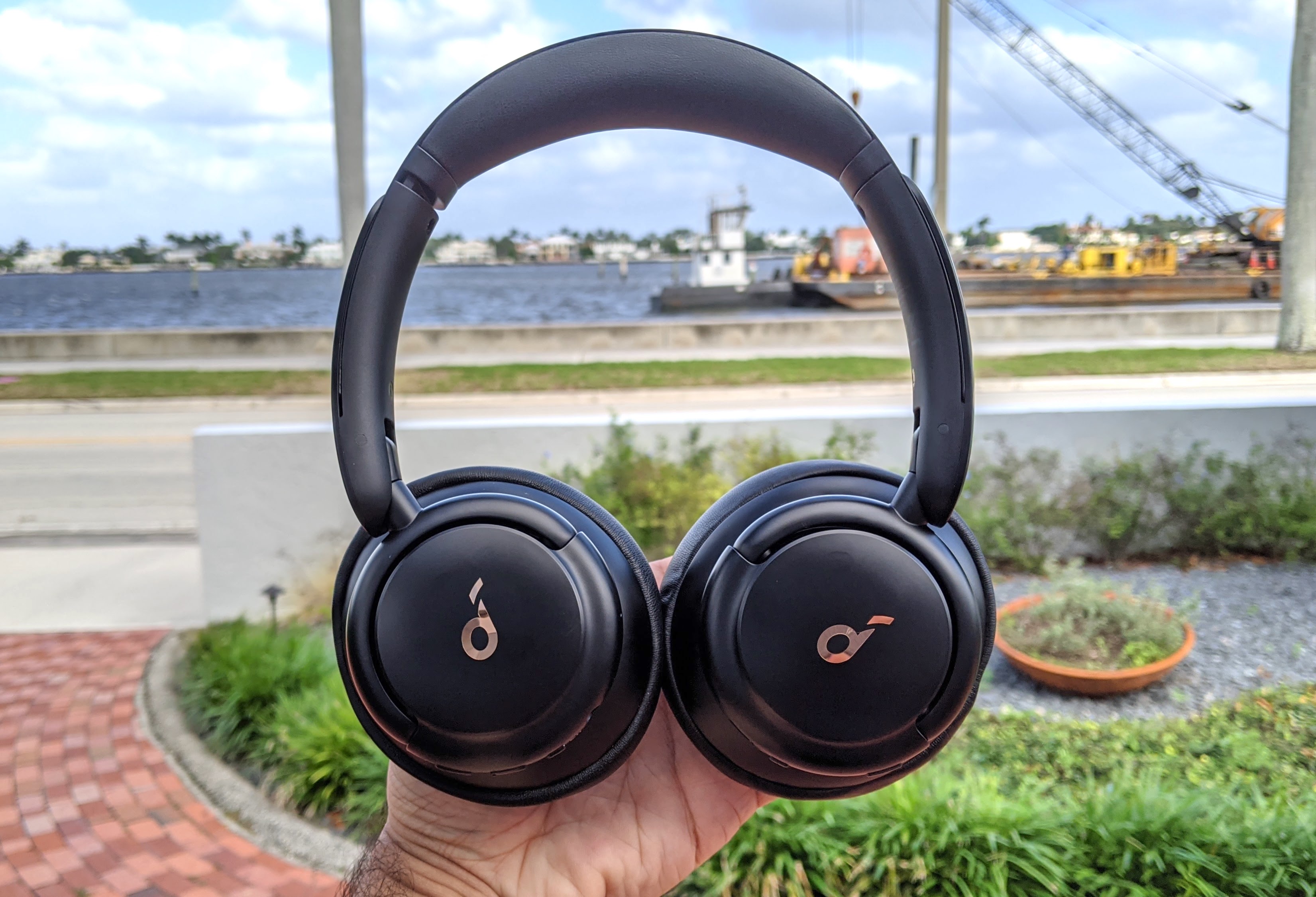 best cheap wireless headphones: Anker Soundcore Life Q30