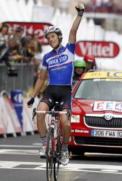 Sylvain Chavanel (Quick Step) celebrates his victory in Spa, nearly four minutes ahead of the peloton.