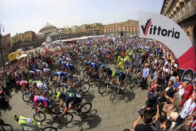 Riders make their way to the start of stage 1