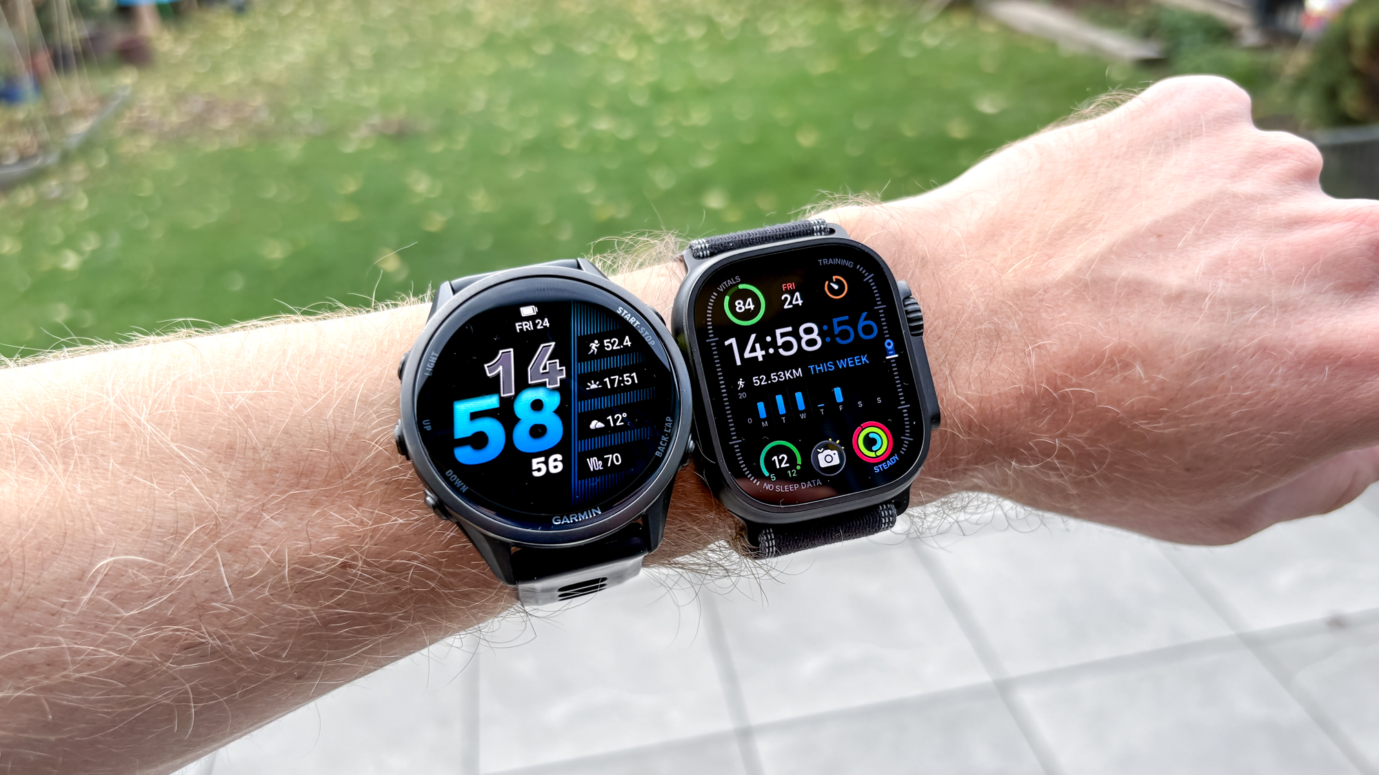 Garmin Forerunner 970 vs Apple Watch Ultra 3
