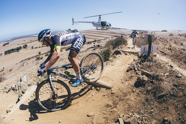 Karl Platt and Urs Huber riding to victory in the prologue