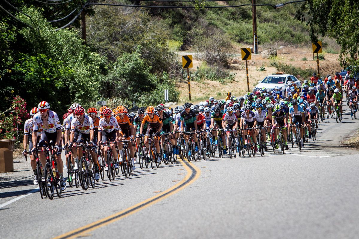 The men's field on the way to the climb