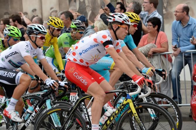 The jersey wearers roll out for stage 8