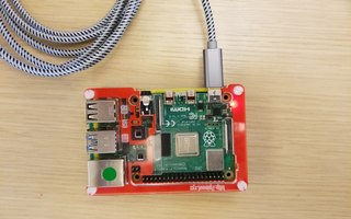 CableCreation USB-C Cable Powering the Raspberry Pi 4 (Image Credit: Tom's Hardware)