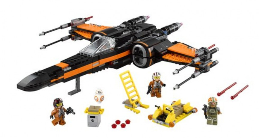 the-10-star-wars-force-awakens-toys-you-should-probably-buy-this-christmas-6-1556727372-JXOK-column-width-inline.jpg