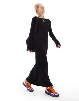 Monki Long Sleeve Knitted Slim Fit Maxi Dress in Black