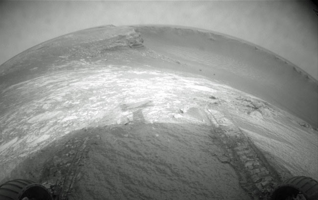 Mars Rover Dips Toe into Crater