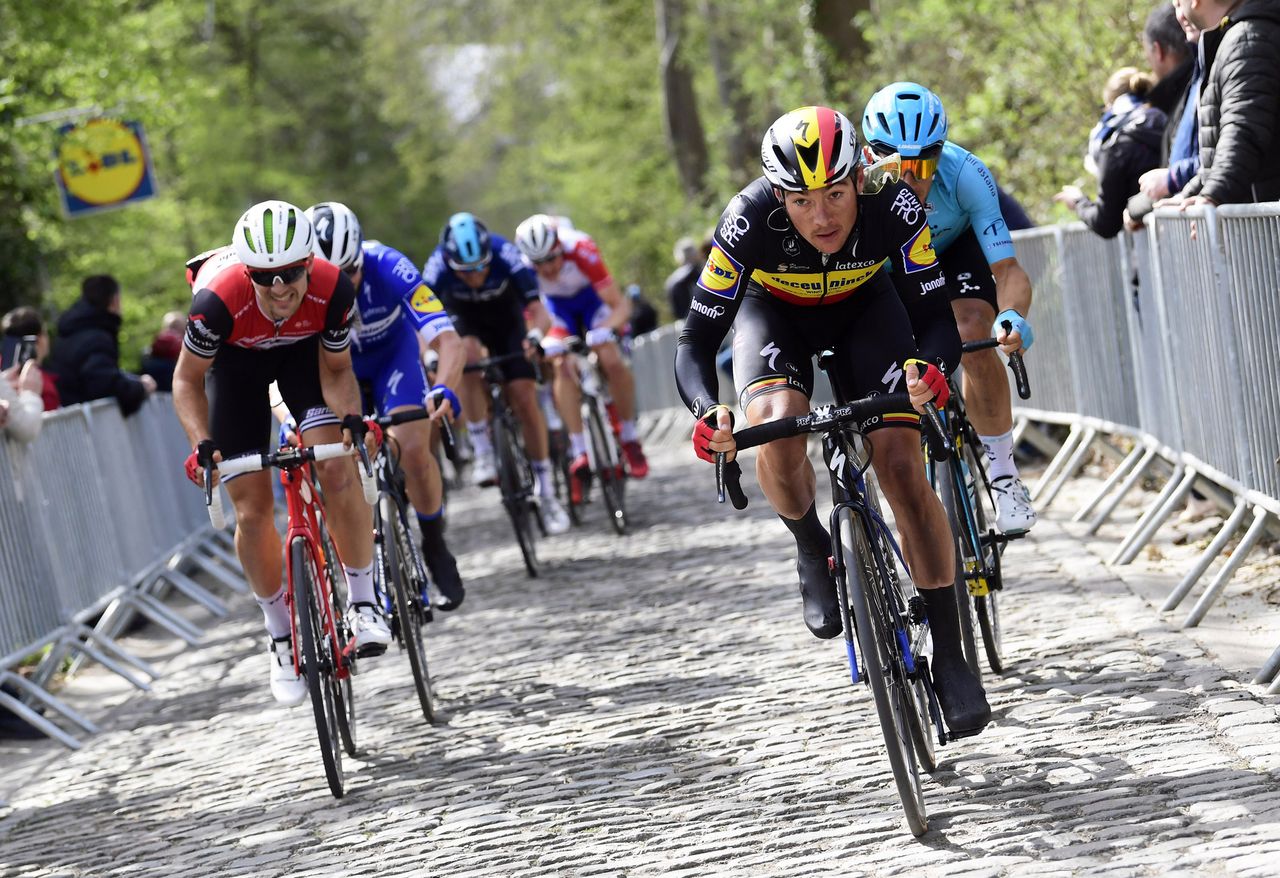 Yves Lampaert attacks on the Taaienberg