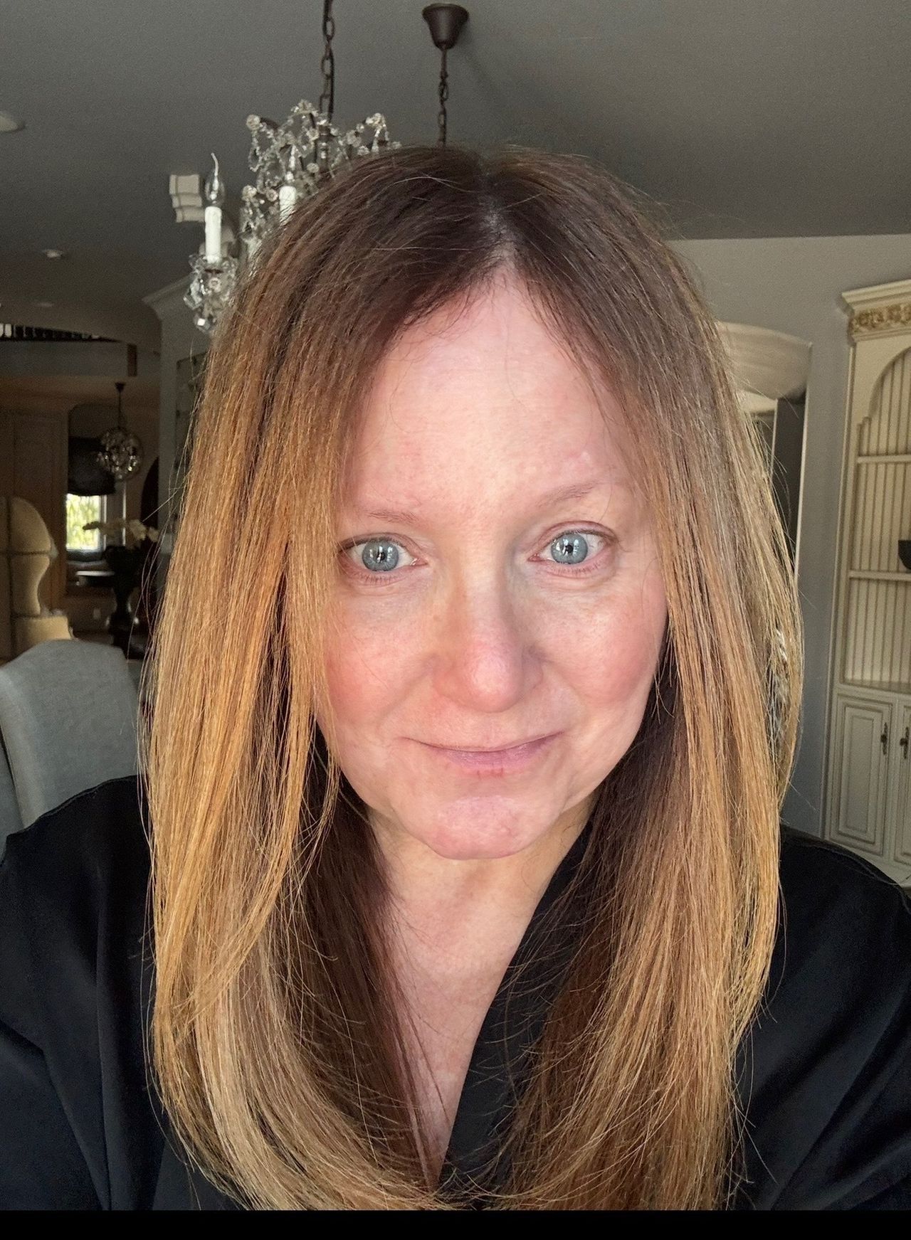 mindy holender wearing sarah creal makeup