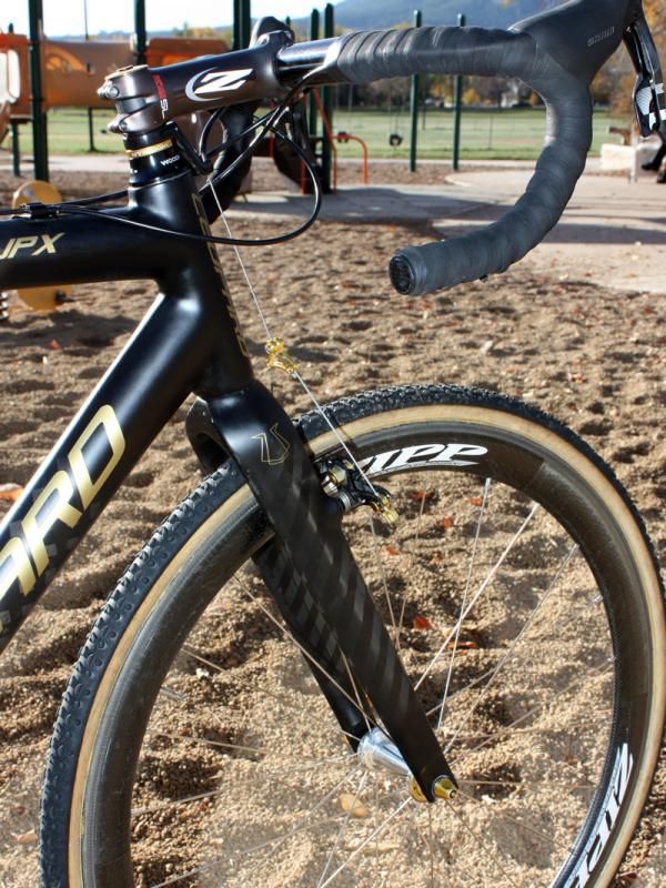 Leopard Cycles has beefed up the fork relative to the CX-1 for better steering performance.