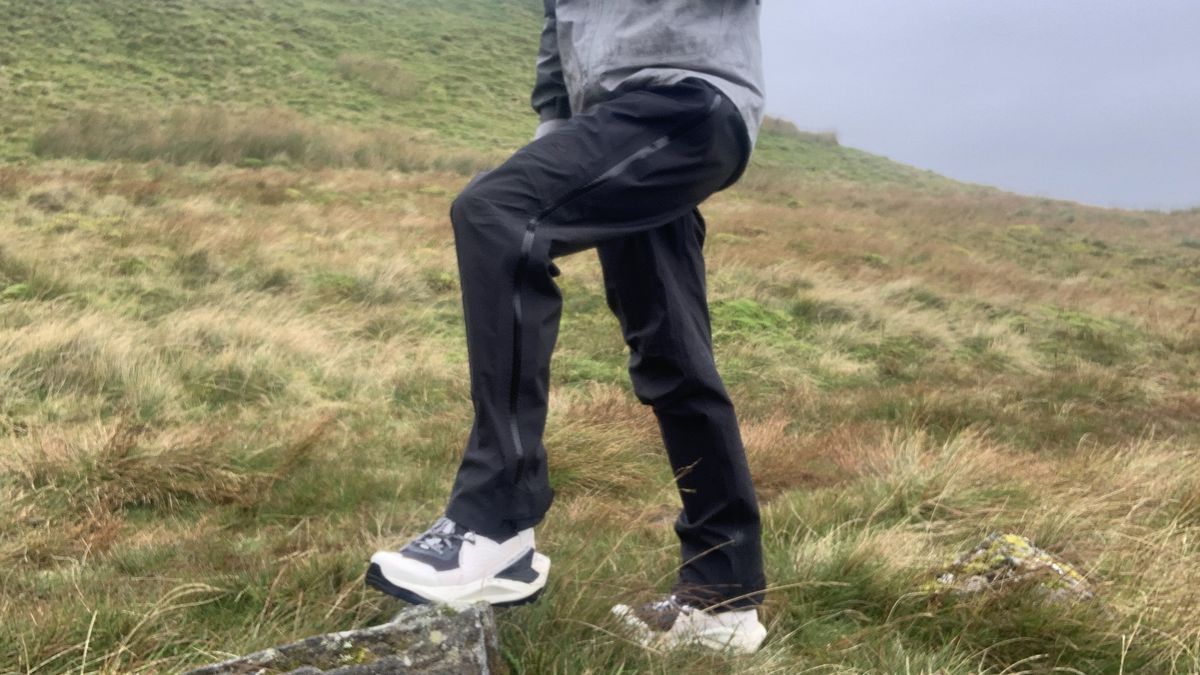 Mountain Equipment Hiking Trousers Approach Pants Light Grey Size 34  Walking VGC | eBay