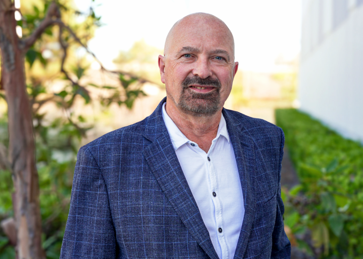 Headshot of Jonathan Phillips.