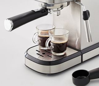 MORPHY RICHARDS COFFEE MAKING MACHINE (Review)