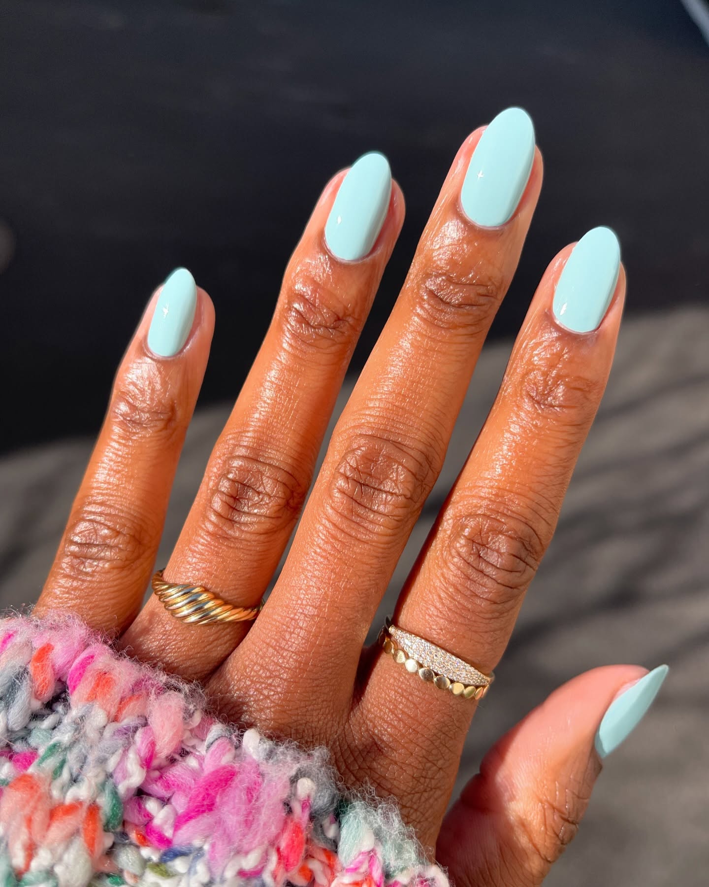 @lolo.nailedit baby blue short almond nails