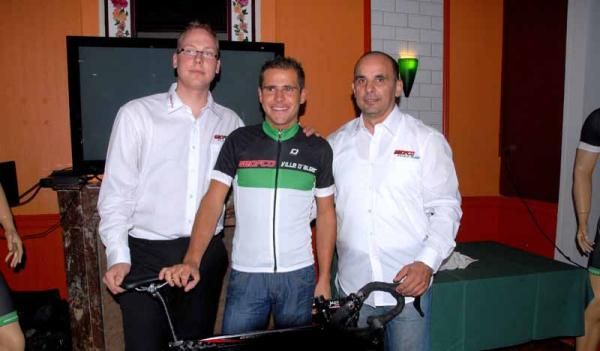 Coupe, Fezouine and Jerome Gilbert with the team bike and jersey