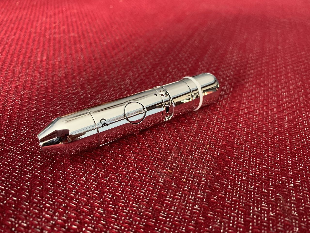 One Drop Chrome lancing device depth adjuster