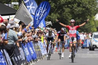 Henderson wins Williamstown criterium as Ewan claims overall victory