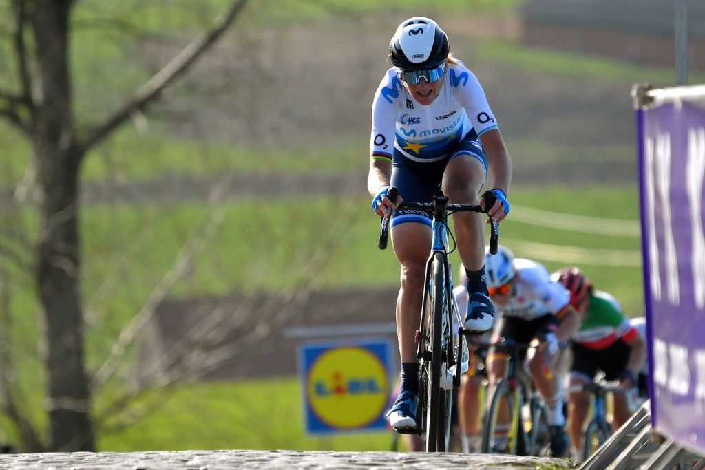 OUDENAARDE BELGIUM APRIL 04 Annemiek Van Vleuten of Netherlands and Movistar Team Women during the 18th Ronde van Vlaanderen Tour of Flanders 2021 Womens Elite a 1524km race frim Oudenaarde to Oudenaarde Attack Breakaway Paterberg Cobblestones sector RVV21 rondevanvlaanderen tourofflanders UCIWWT on April 04 2021 in Oudenaarde Belgium Photo by Luc ClaessenGetty Images