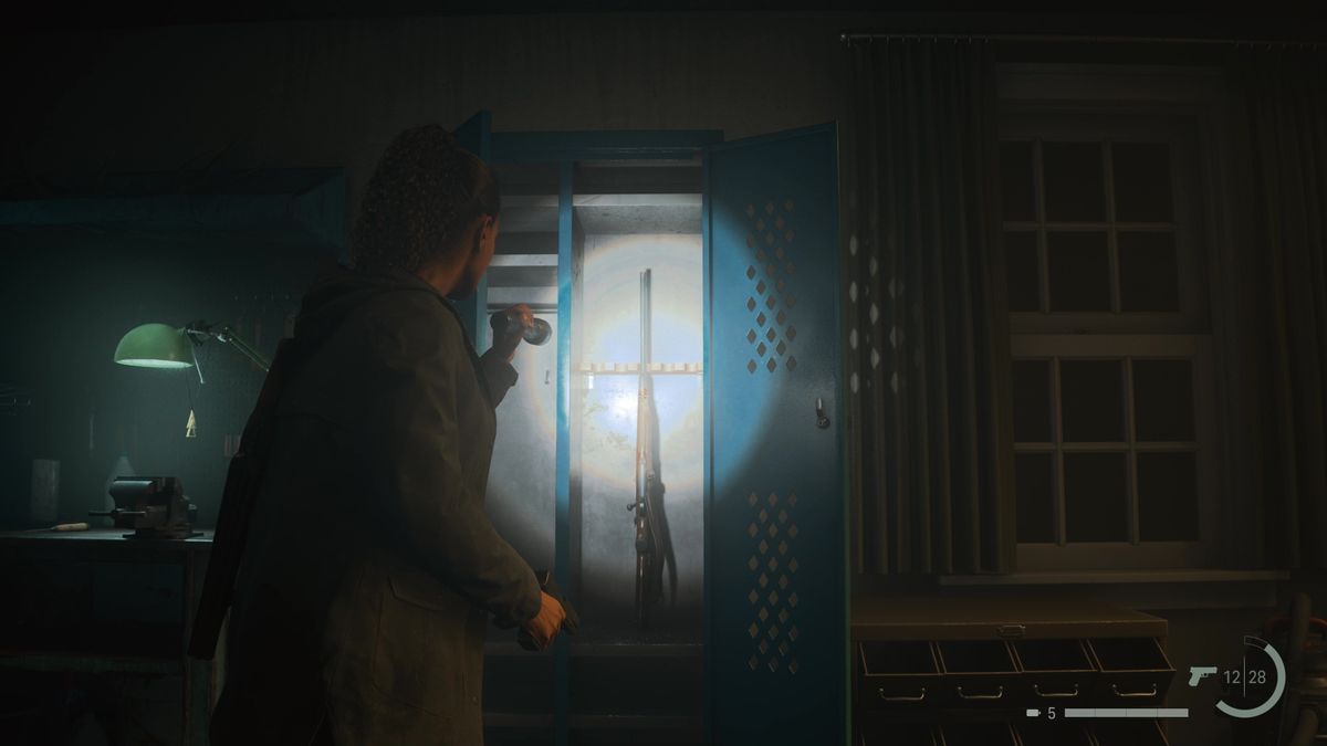 Alan Wake 2 Door Knob and Hunting Rifle