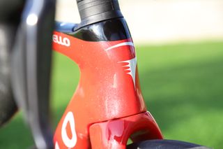 Image shows headtube detail of Pinarello F7 road bike