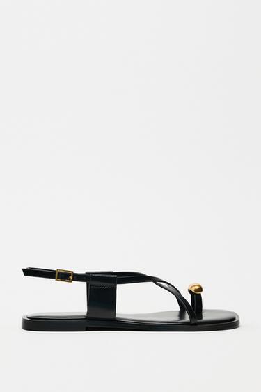 Flat Strappy Sandals With Metal Ornament