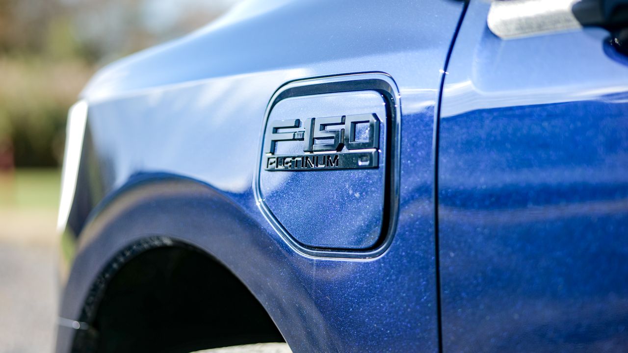 2025 Ford F-150 Lightning test drive.