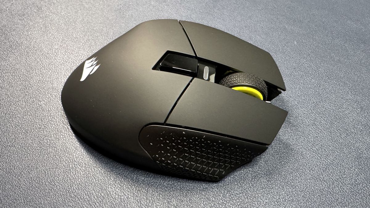 Corsair Scimitar Elite SE Wireless Review: A not-so-virtual