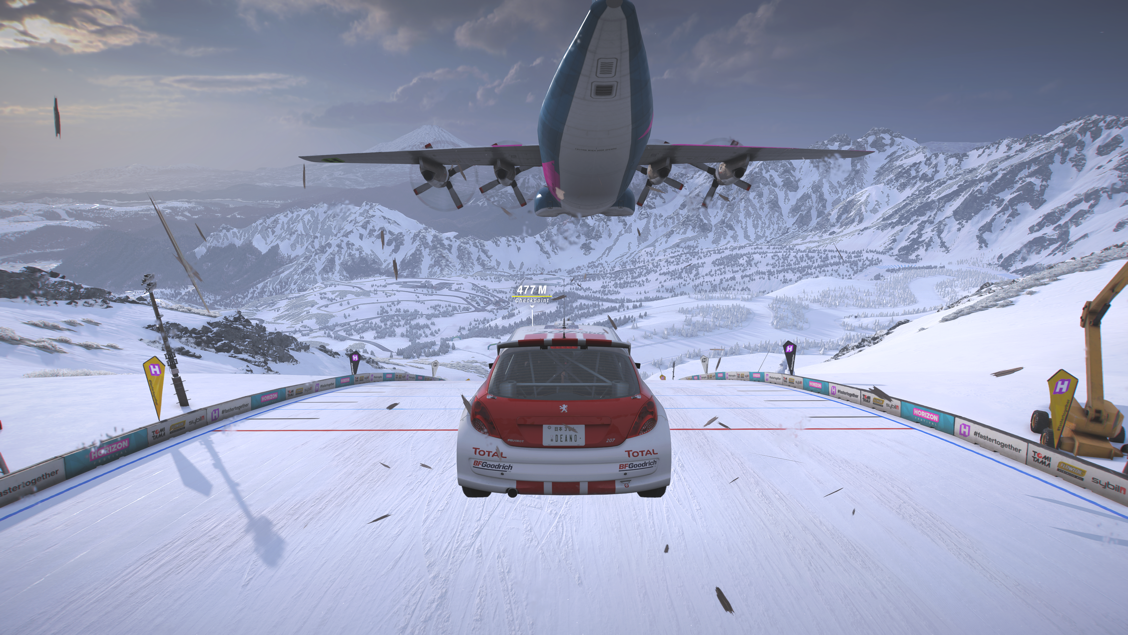 Forza Horizon 6 screens, cars driving in Japan