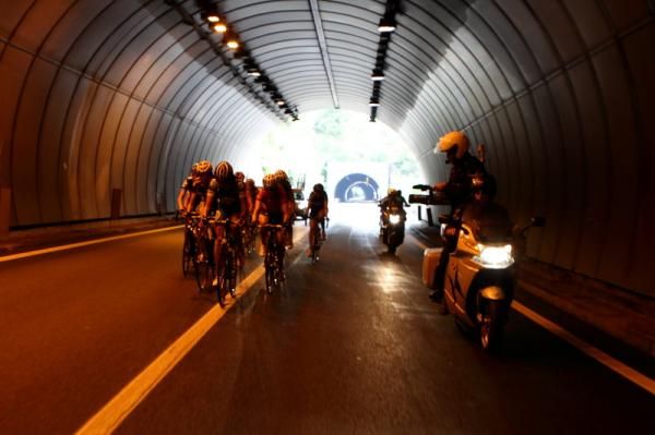 There was a series of tunnels. This one was relatively well lit.