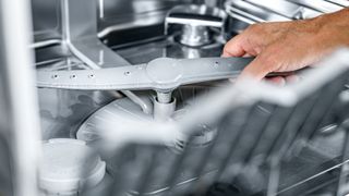 Dishwasher spray arms