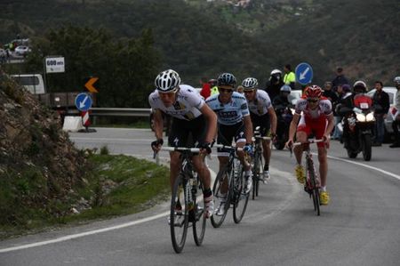 Tejay Van Garderen pins his ears back with 500m remaining.