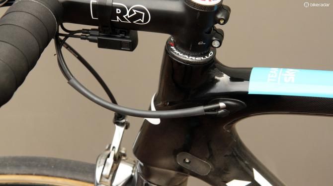 Heat shrink tubing keeps the Shimano Dura-Ace Di2 wire neatly tucked away