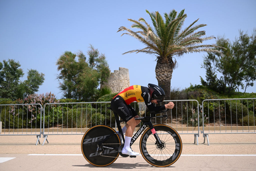 CAGLIARI ITALY  JUNE 30 Lotte Kopecky of Belgium and Team SD Worx sprints during the 33rd Giro dItalia Donne 2022  Stage 1 a 47km individual time trial stage from Cagliari to Cagliari  ITT  GiroDonne  UCIWWT  on June 30 2022 in Cagliari Italy Photo by Dario BelingheriGetty Images