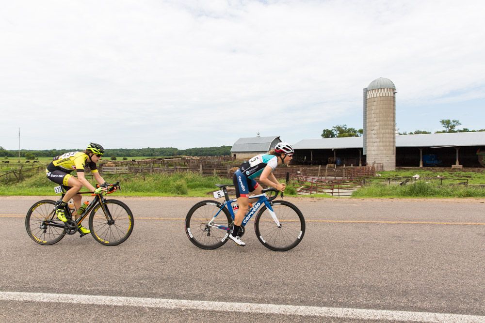 Andrea Thomas (Sun And Ski Women's Elite) and Gabrielle Pilotefortin (North Memorial Health Care) on the attack.