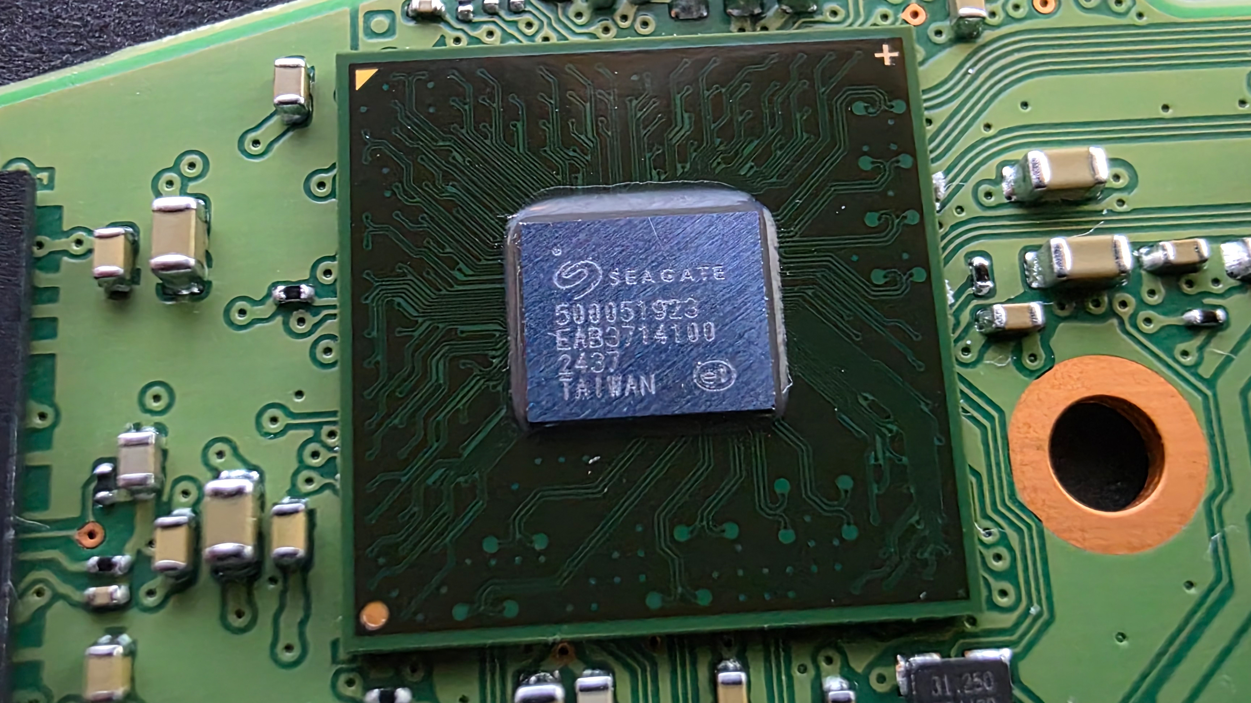 Seagate Exos M 30TB HDD