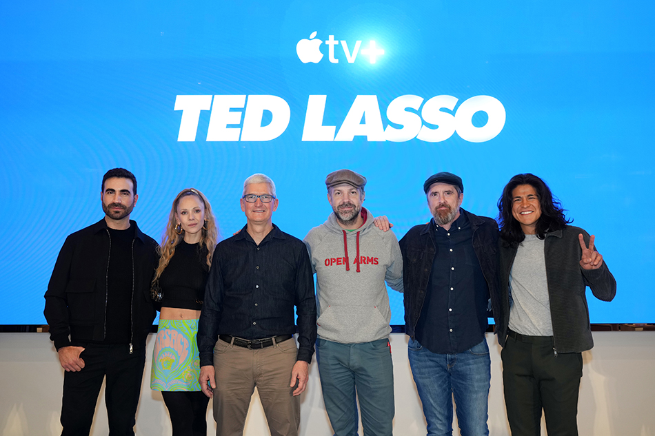 At a Q&A for Apple TV Plus’s Ted Lasso at The Grove Apple Store in Los Angeles (l. to r.): Brett Goldstein, Juno Temple, Apple CEO Tim Cook, Jason Sudeikis, Brendan Hunt and Cristo Fernandez. 