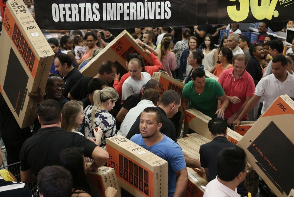 why-is-black-friday-called-black-friday-2-1556691222-oGfk.jpg