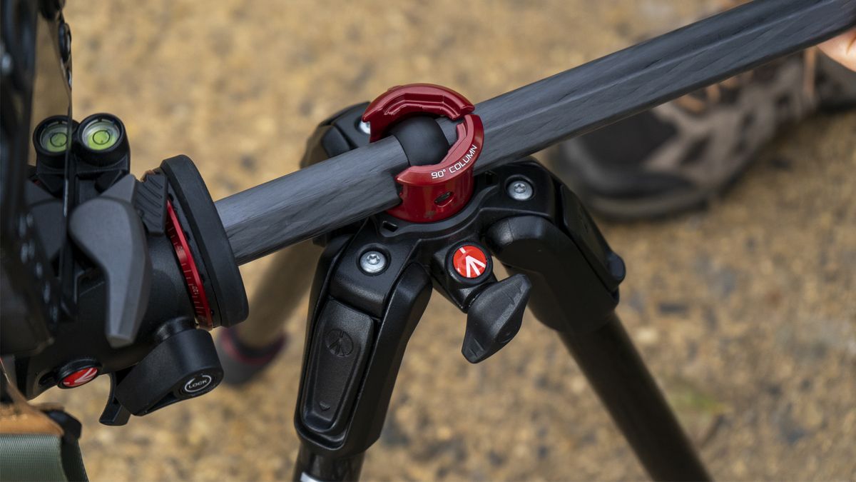 Manfrotto 190 Go! Tripod review: image shows closeup of tripod