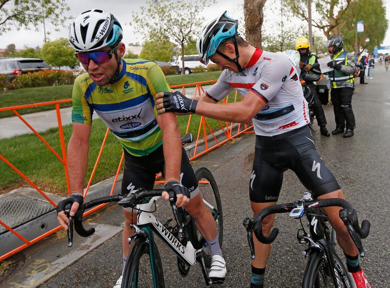 Mark Cavendish and teammate Julian Alaphilippe after the stage win