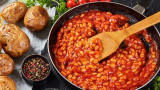 high-fibre-diet-baked-beans-baked-jacket-potato
