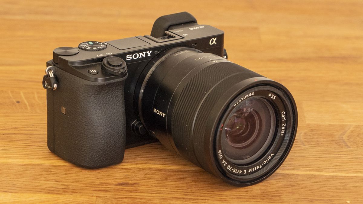 Sony A6100
