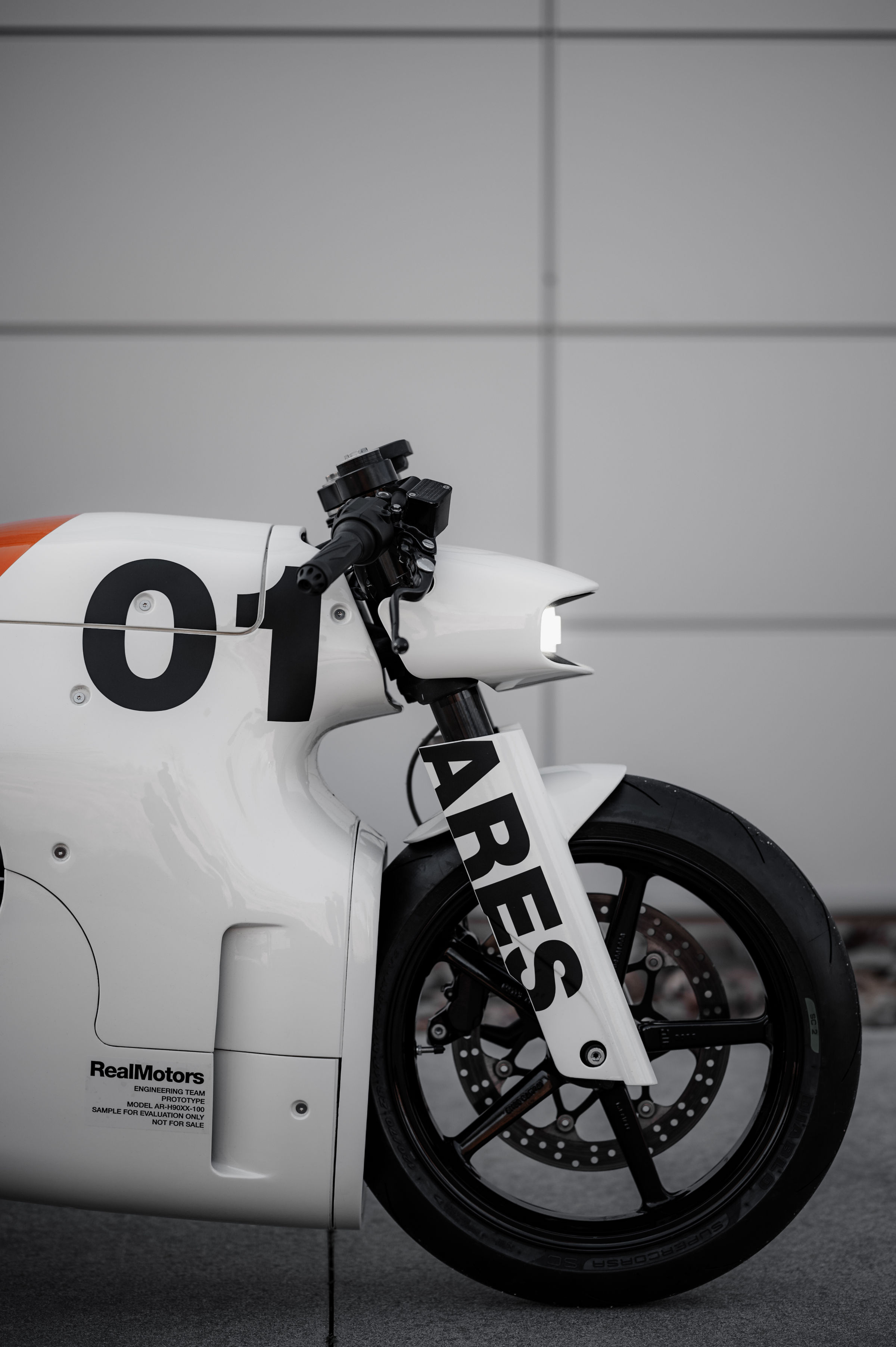 Project: ARES electric motorbike by Real Motors, front close-up