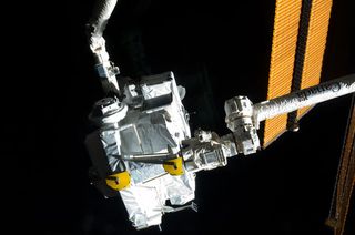 Astronauts Pack Up Japanese Cargo Carrier